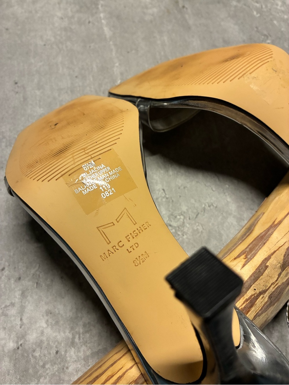 Marc Fisher Silver Square-Toe Ankle-Strap Heels 8.5 - Picture 4 of 7